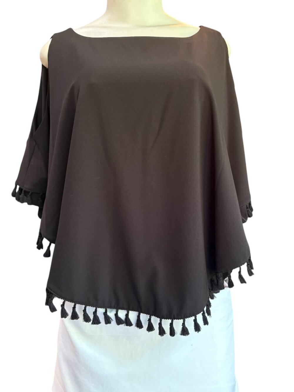 NYGard Black Open Shoulder Tassled Lined Top Womens Size M/M